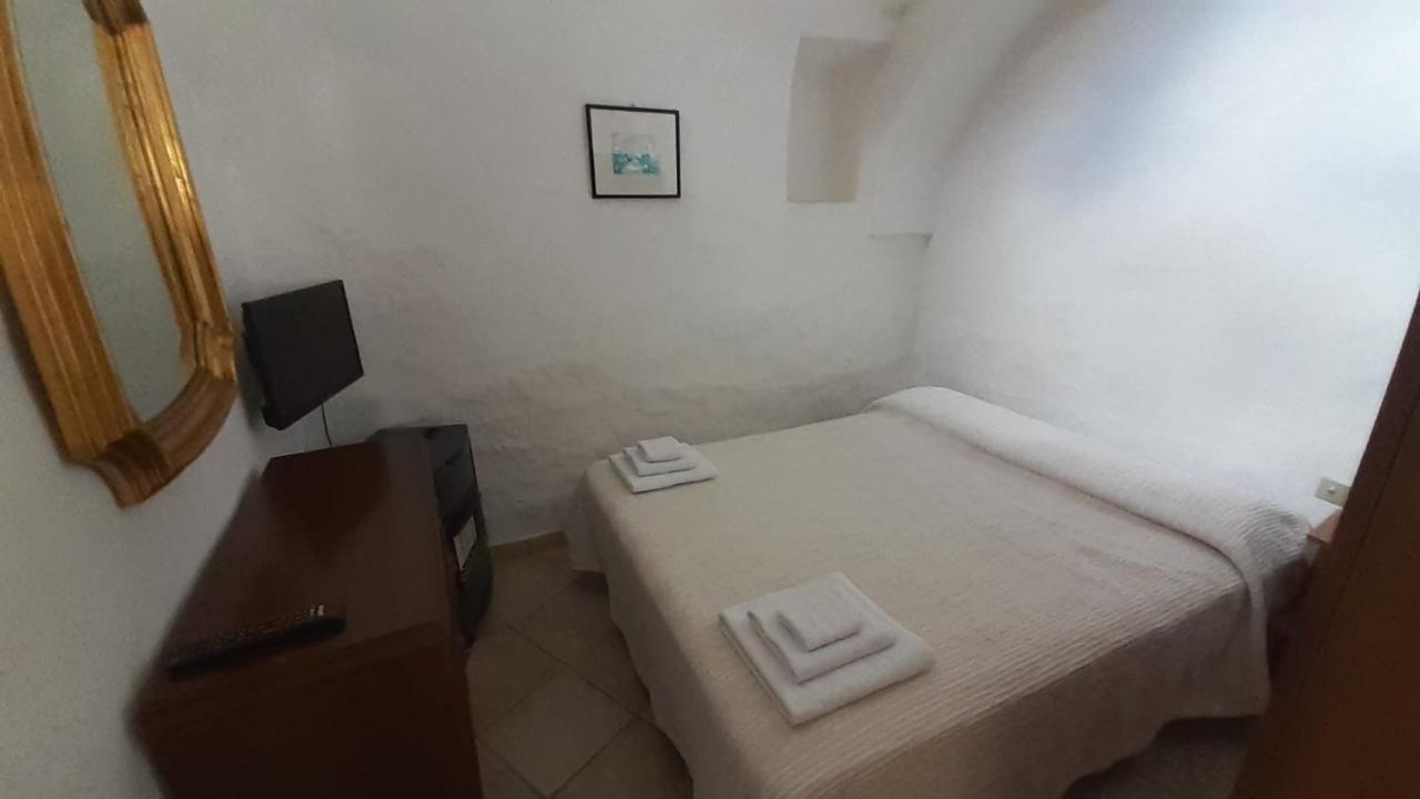Trullo Alberobello Vacanze Desa 2 Bagian luar foto